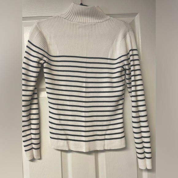 NWOT Tommy Hilfiger Mock Neck Sweater Stretch Navy and White Size S preppy - Picture 3 of 8